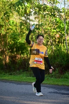 Runner Photo 1709813