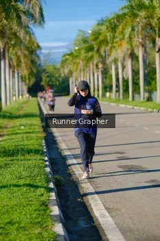 Runner Photo 1710019