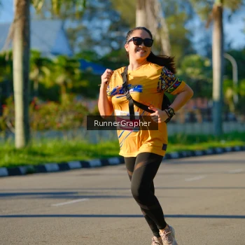Runner Photo 1710090