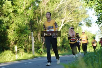 Runner Photo 1710122