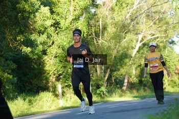Runner Photo 1710193
