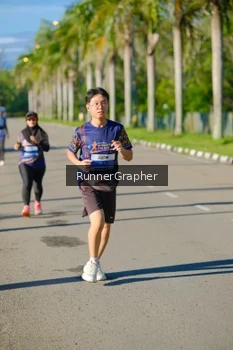 Runner Photo 1710205