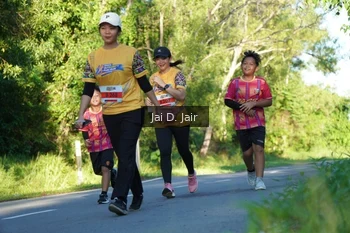 Runner Photo 1710234