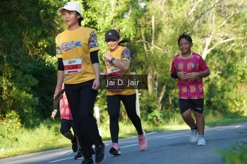 Runner Photo 1710240