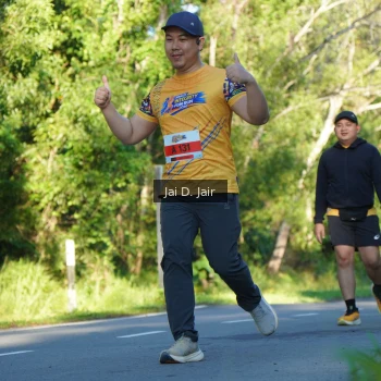 Runner Photo 1710378
