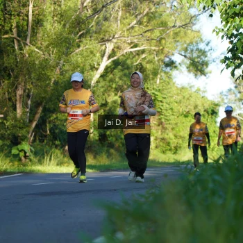 Runner Photo 1710704