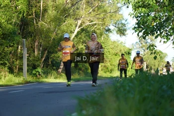 Runner Photo 1710717