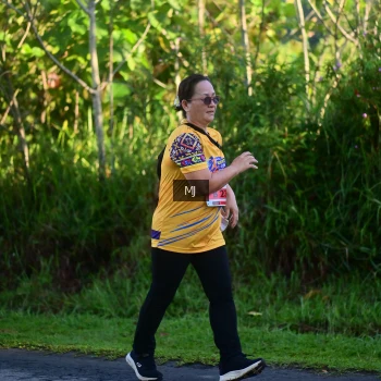 Runner Photo 1710999