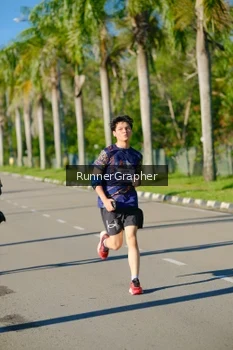 Runner Photo 1711447