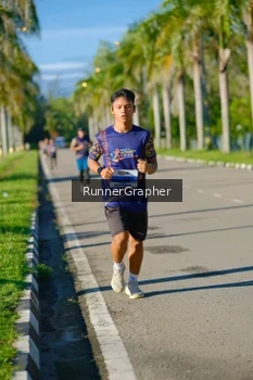 Runner Photo 1711454