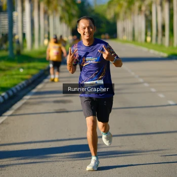 Runner Photo 1711551
