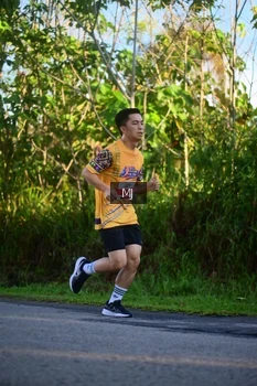 Runner Photo 1711603