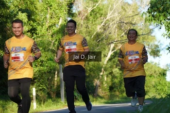 Runner Photo 1711634