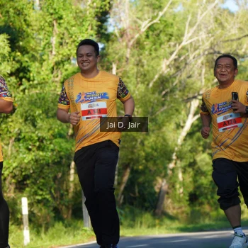 Runner Photo 1711646