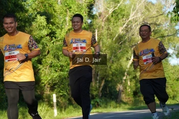 Runner Photo 1711656
