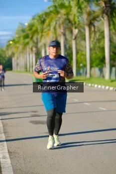 Runner Photo 1711660