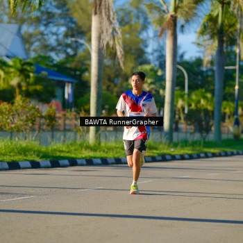 Runner Photo 1711709