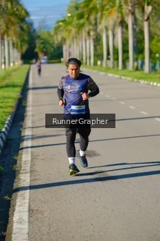 Runner Photo 1711787
