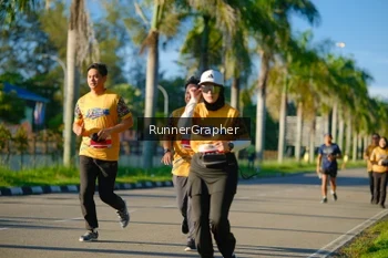 Runner Photo 1711800