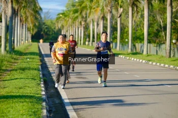 Runner Photo 1712183