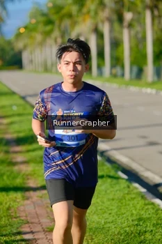 Runner Photo 1712238