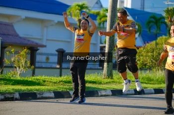 Runner Photo 1712380
