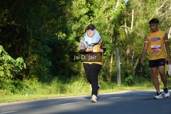Runner Photo 1712402