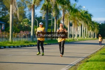 Runner Photo 1712404