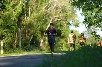 Runner Photo 1712783