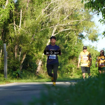Runner Photo 1712812
