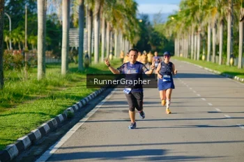 Runner Photo 1712872