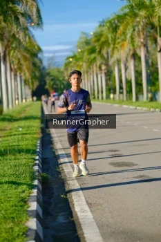 Runner Photo 1713358