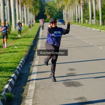 Runner Photo 1713392