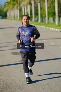 Runner Photo 1713593