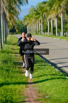 Runner Photo 1713635