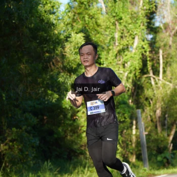 Runner Photo 1713702