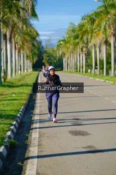 Runner Photo 1713790