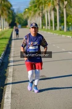 Runner Photo 1714574