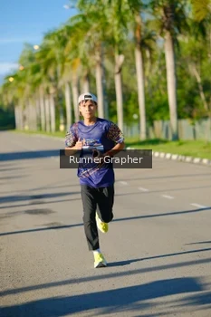 Runner Photo 1714605