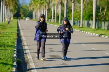 Runner Photo 1714690