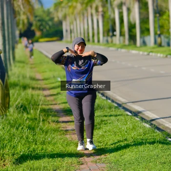 Runner Photo 1714718