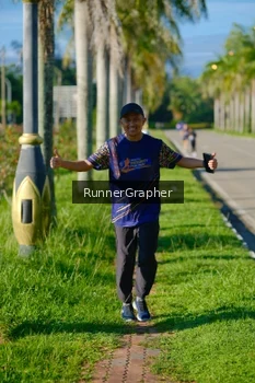Runner Photo 1714800