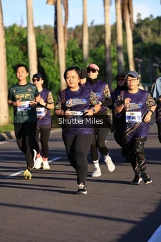 Runner Photo 1715371
