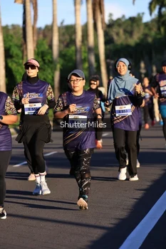 Runner Photo 1715372