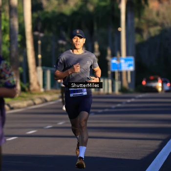 Runner Photo 1715374