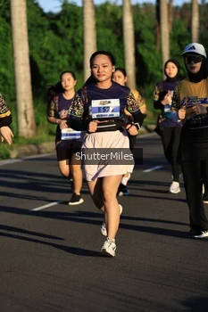 Runner Photo 1715408