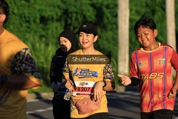 Runner Photo 1715455