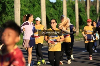 Runner Photo 1715456