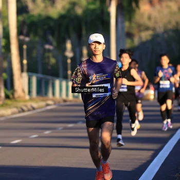 Runner Photo 1715458