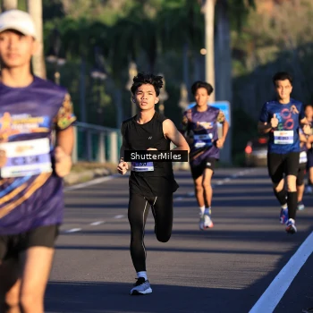 Runner Photo 1715469